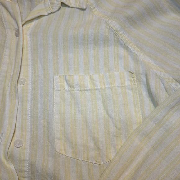 Universal Threads Button down, size XS. - Picture 4 of 4